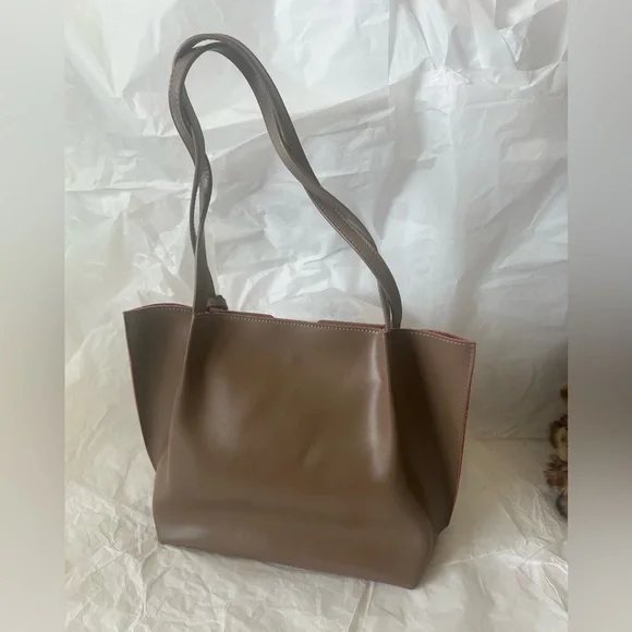 NWOTS Leather Tote Bag NWOTS - Picture 6 of 16